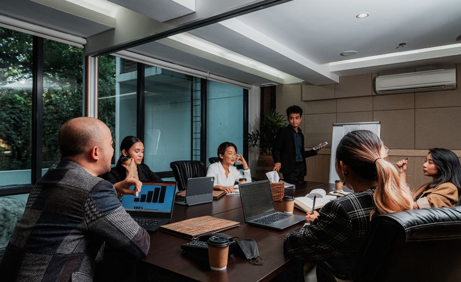 What C-Suite Leaders Actually Want From Executive Peer Communities